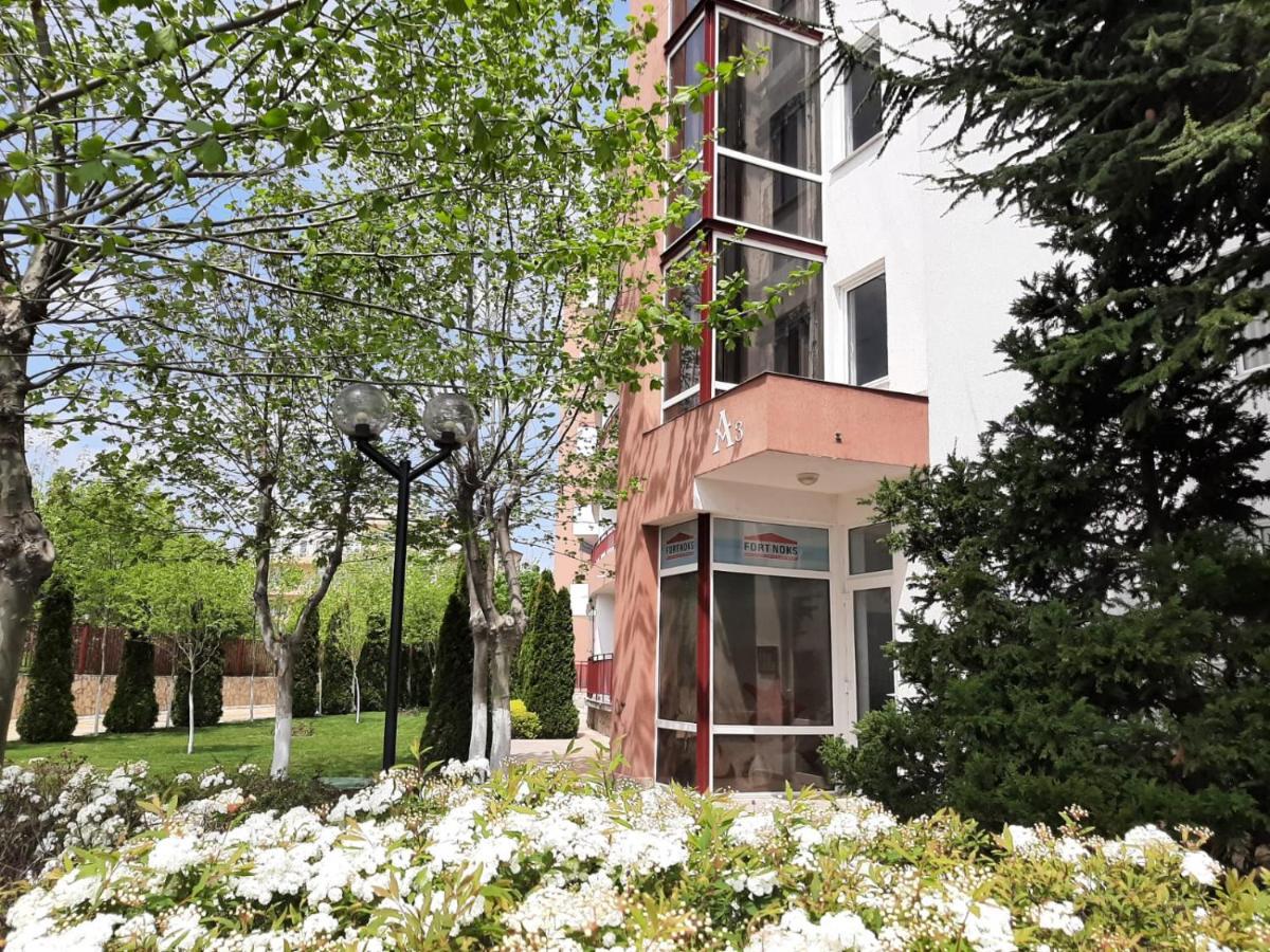 Riviera Fort Beach Apartments By Kalina Resort, Ravda Kültér fotó